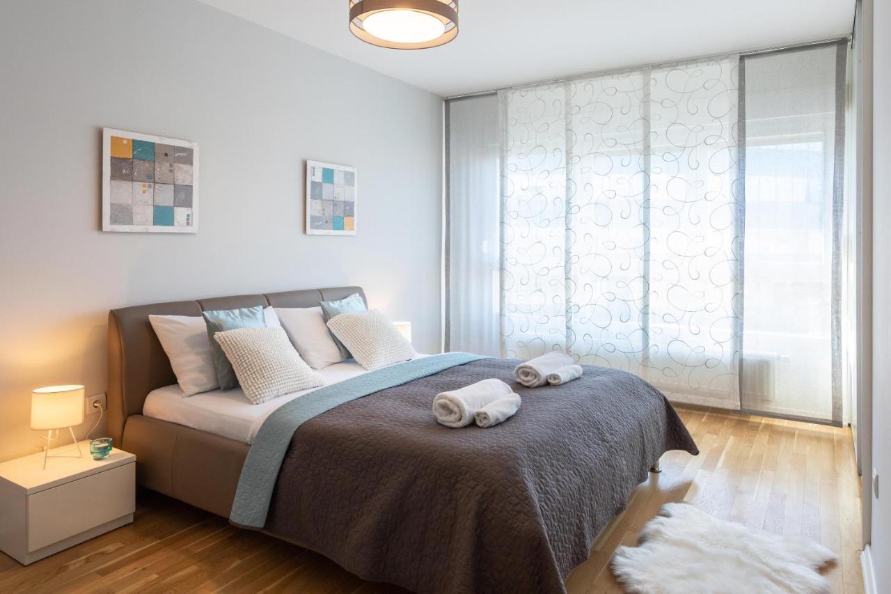 Spacious Apartment In Radnicka Business Zone - Free Parking Zagreb Eksteriør billede